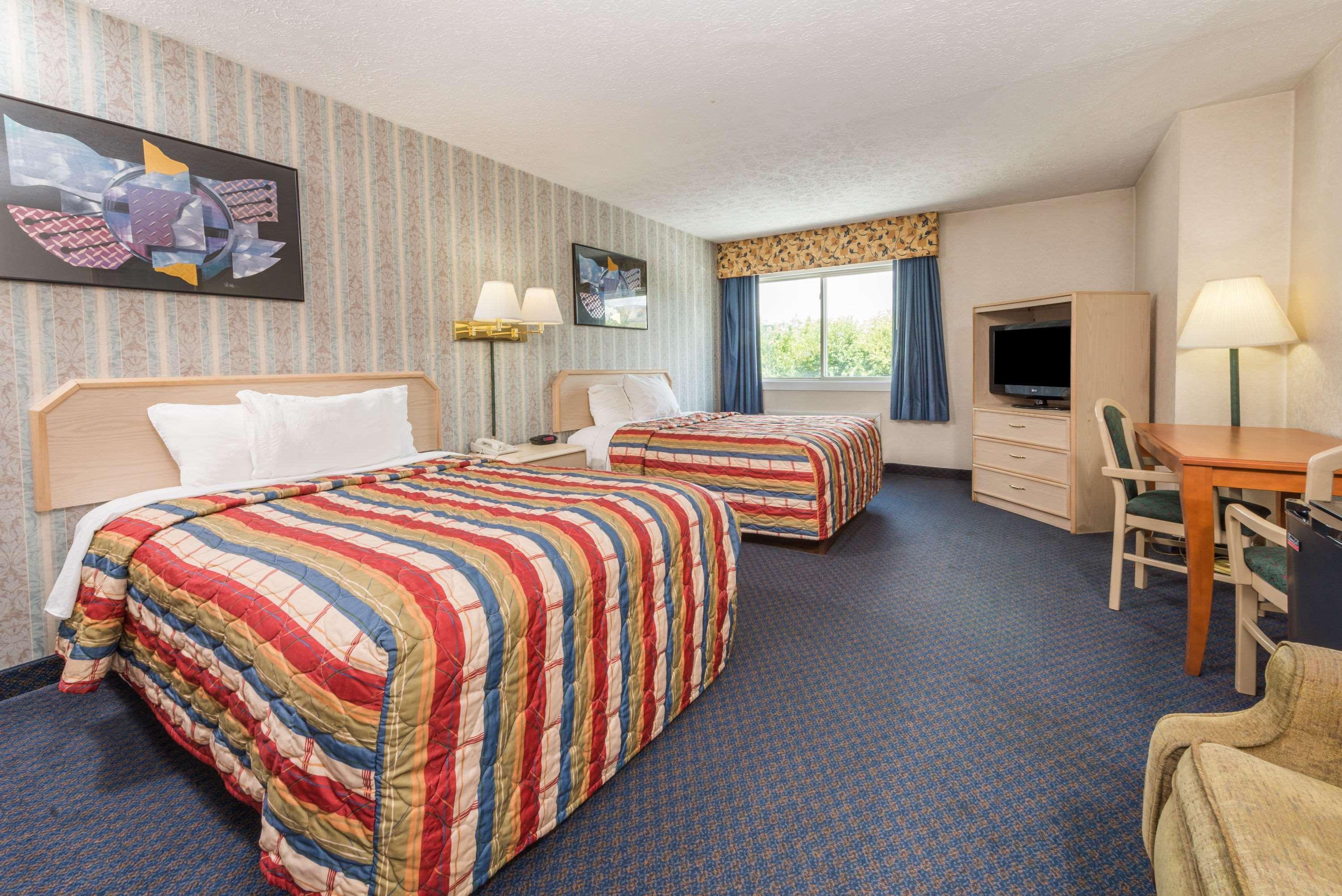 Days By Wyndham In 3* Columbus