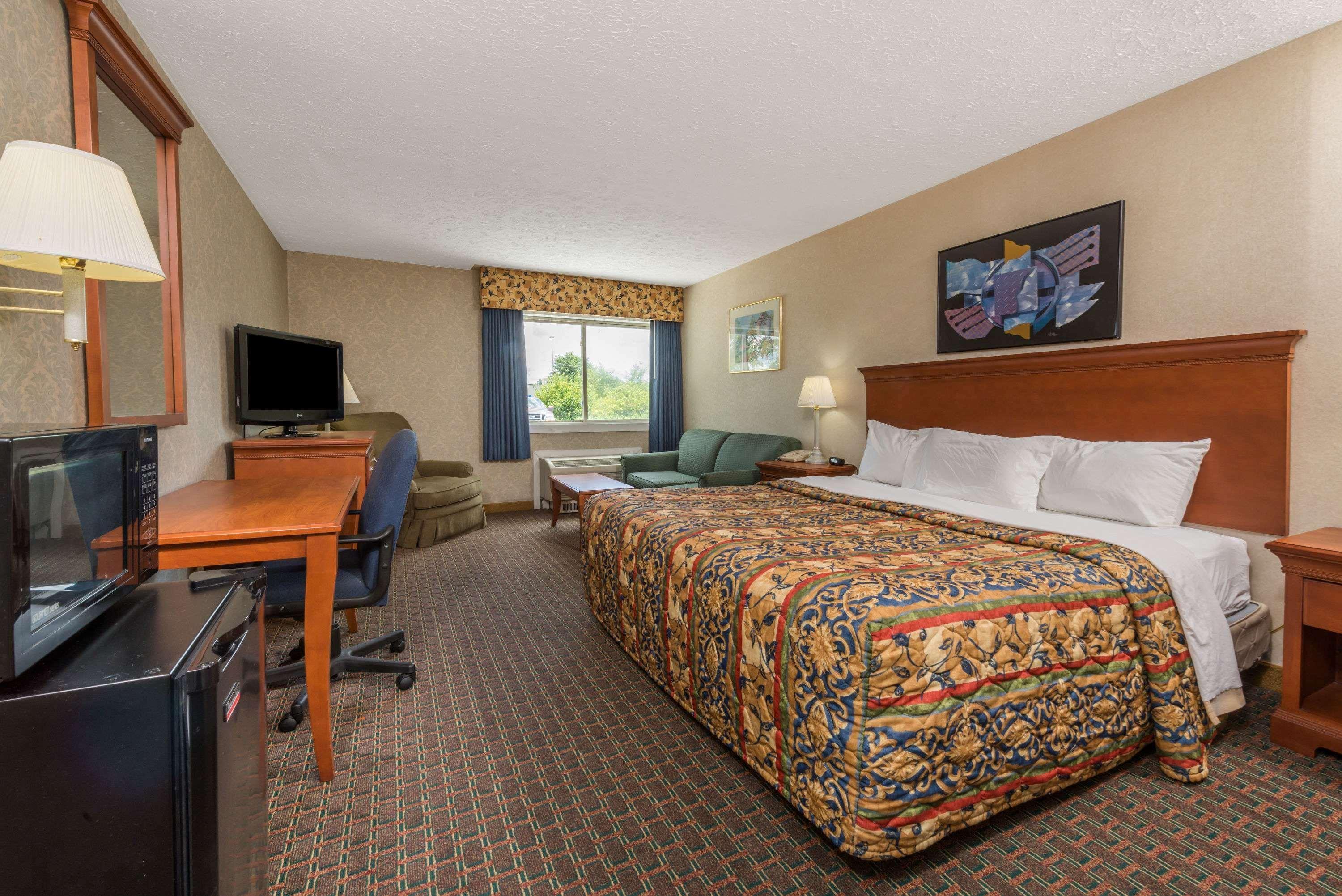 Days By Wyndham In Hotel Columbus