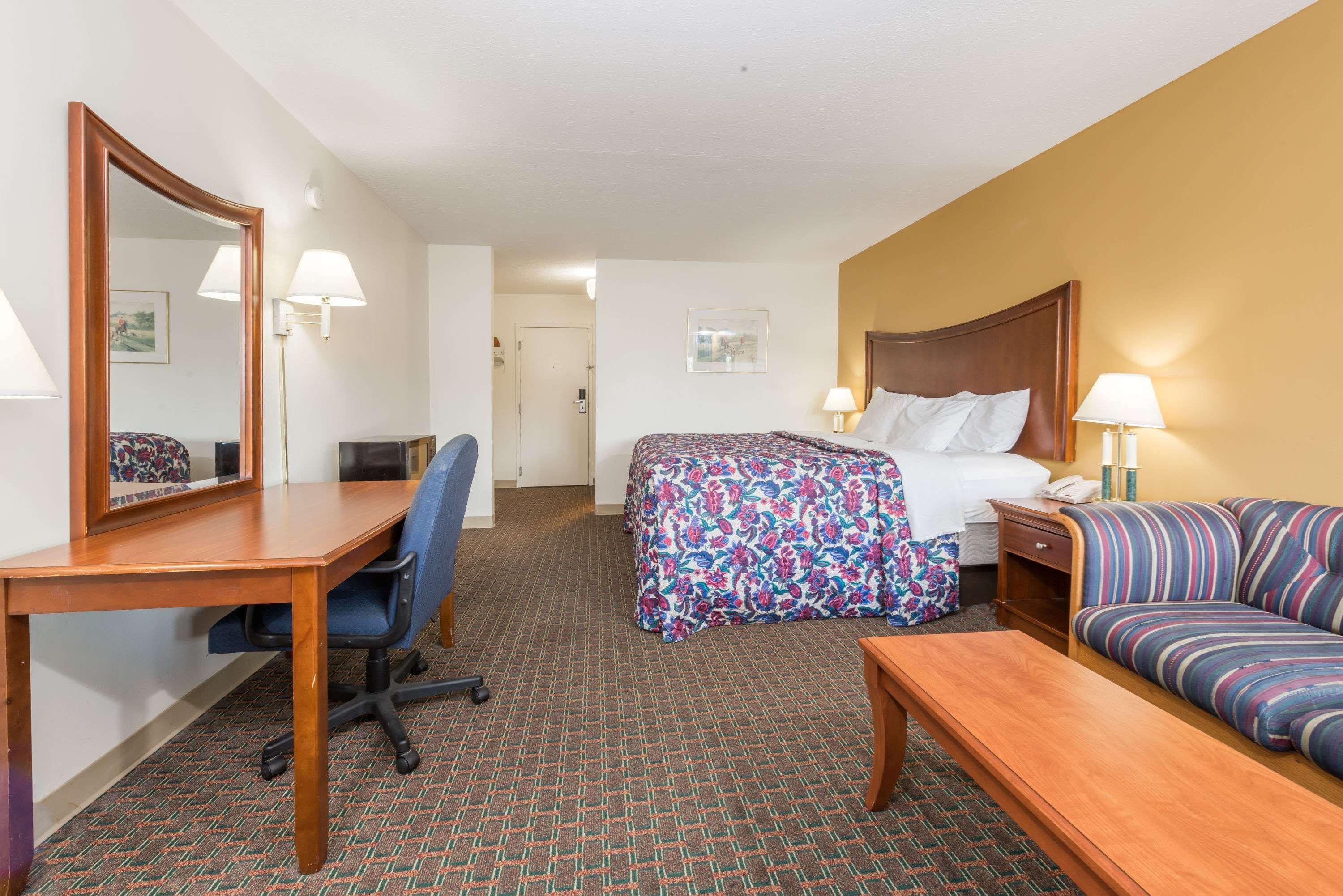 Days By Wyndham In Hotel